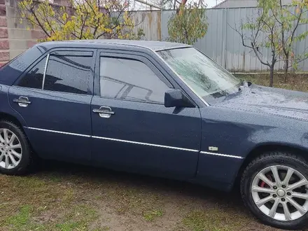 Mercedes-Benz E 280 1994 года за 1 500 000 тг. в Алматы – фото 3