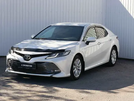 Toyota Camry 2021 года за 15 790 000 тг. в Караганда