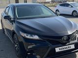 Toyota Camry 2023 года за 15 500 000 тг. в Актау