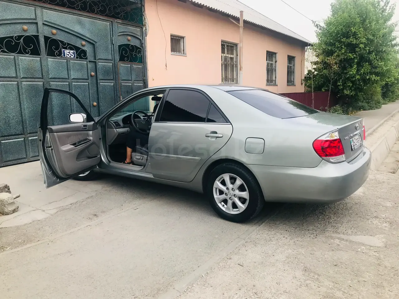 Toyota Camry, 2005