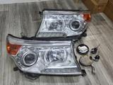 Фары, ФараToyota Land Cruiser 200 (2012 2015) за 50 000 тг. в Алматы