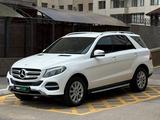 Mercedes-Benz GLE 400 2017 года за 14 990 000 тг. в Астана