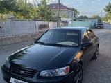 Toyota Camry 1999 года за 3 750 000 тг. в Астана – фото 2