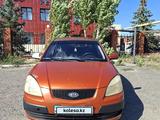 Kia Rio 2005 года за 1 100 000 тг. в Актобе – фото 2