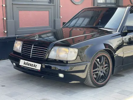 Mercedes-Benz E 500 1995 года за 7 485 714 тг. в Алматы – фото 28