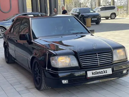 Mercedes-Benz E 500 1995 года за 7 485 714 тг. в Алматы – фото 27