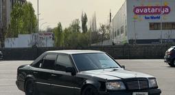 Mercedes-Benz E 500 1995 года за 7 485 714 тг. в Алматы – фото 5