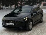 Hyundai Accent 2021 года за 8 300 000 тг. в Астана – фото 2