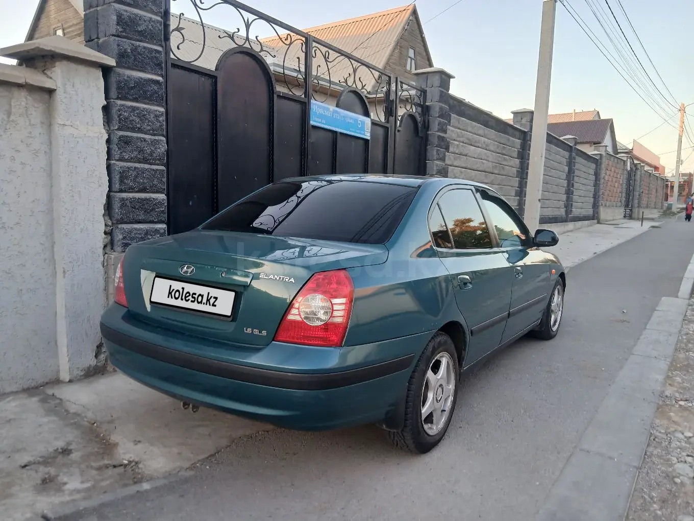 Hyundai Elantra, 2005