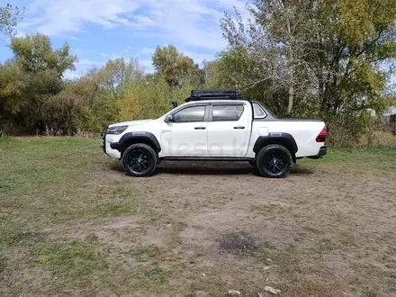 Toyota Hilux 2022 года за 26 000 000 тг. в Актау – фото 33