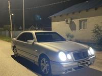 Mercedes-Benz E 200 1997 года за 2 500 000 тг. в Атырау