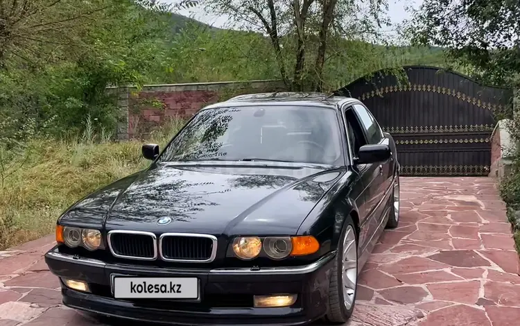 BMW 740 2001 года за 5 700 000 тг. в Алматы