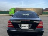 Mercedes-Benz C 240 2004 годаүшін3 400 000 тг. в Актобе – фото 3