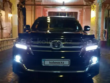 Toyota Land Cruiser 2020 года за 41 000 000 тг. в Алматы – фото 6