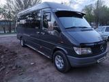 Mercedes-Benz Sprinter 1996 годаfor8 500 000 тг. в Караганда