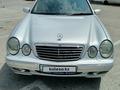 Mercedes-Benz E 320 2000 года за 4 300 000 тг. в Шымкент – фото 2