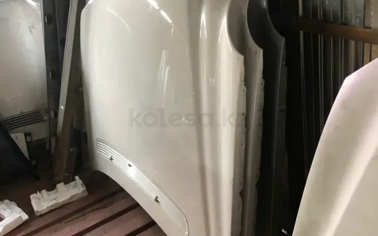 Капот на Мерседес W211 Е класс 211 за 1 000 тг. в Алматы