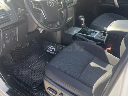 Toyota Land Cruiser Prado 2023 года за 27 500 000 тг. в Караганда – фото 9