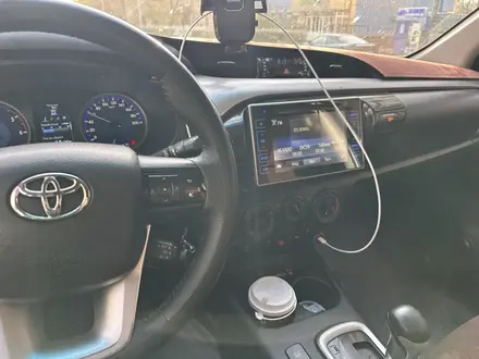 Toyota Hilux 2015 года за 15 500 000 тг. в Уральск – фото 2