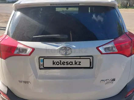 Toyota RAV4 2014 года за 10 000 000 тг. в Актобе – фото 2