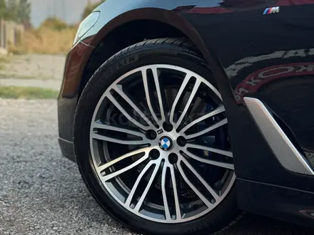 BMW 530 2018 года за 15 800 000 тг. в Алматы – фото 12