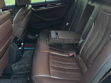 BMW 530 2018 года за 15 800 000 тг. в Алматы – фото 28