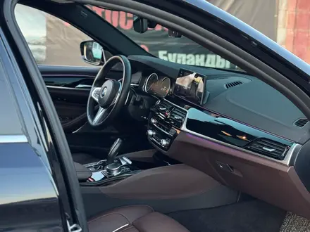 BMW 530 2018 года за 15 800 000 тг. в Алматы – фото 30