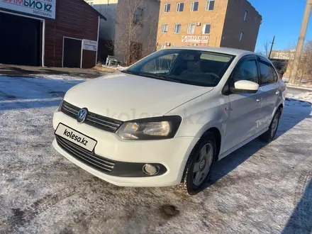 Volkswagen Polo 2014 года за 3 900 000 тг. в Караганда – фото 2