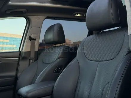 Hyundai Santa Fe 2020 года за 12 333 000 тг. в Астана – фото 3