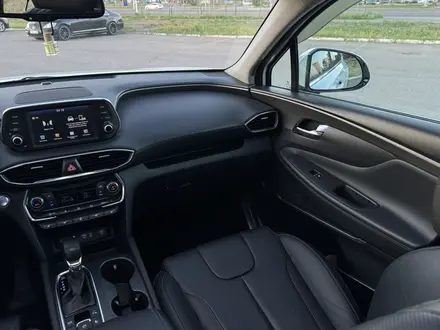 Hyundai Santa Fe 2020 года за 12 333 000 тг. в Астана – фото 21