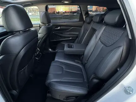 Hyundai Santa Fe 2020 года за 12 333 000 тг. в Астана – фото 32