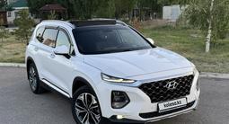 Hyundai Santa Fe 2020 года за 12 333 000 тг. в Астана