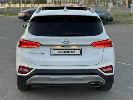 Hyundai Santa Fe 2020 года за 12 333 000 тг. в Астана – фото 9