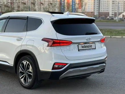 Hyundai Santa Fe 2020 года за 12 333 000 тг. в Астана – фото 11