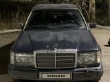 Mercedes-Benz E 200 1990 года за 780 000 тг. в Караганда