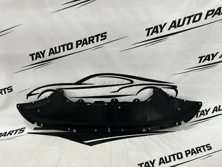 Защита радиатора нижняя (пыльник) Li Auto L8, L9 (2024) Оригинал за 50 000 тг. в Алматы