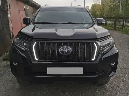 Решетка радиатора встроены ходовые огни дизайн MZ Speed Prado 150 2018-2023 за 70 000 тг. в Астана