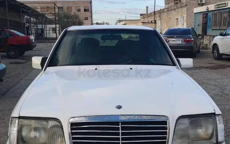 Mercedes-Benz E 200 1995 годаүшін1 800 000 тг. в Байконыр