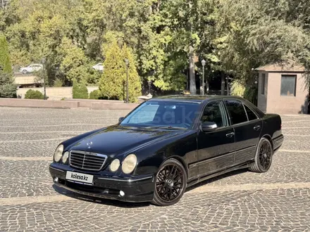 Mercedes-Benz E 320 2001 года за 3 800 000 тг. в Алматы