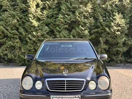 Mercedes-Benz E 320 2001 года за 3 800 000 тг. в Алматы – фото 3