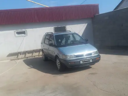 Mitsubishi Space Wagon 1993 года за 1 800 000 тг. в Алматы – фото 3