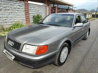Audi 100