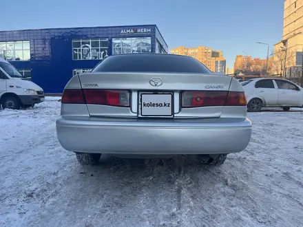 Toyota Camry 2000 года за 4 000 000 тг. в Астана – фото 4