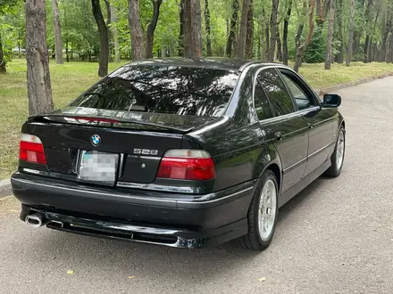 BMW 528 1998 года за 4 400 000 тг. в Алматы – фото 16