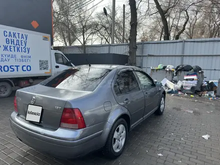 Volkswagen Jetta 2003 года за 2 100 000 тг. в Алматы – фото 2