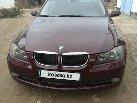 BMW 320 2008 года за 5 100 000 тг. в Атырау – фото 2