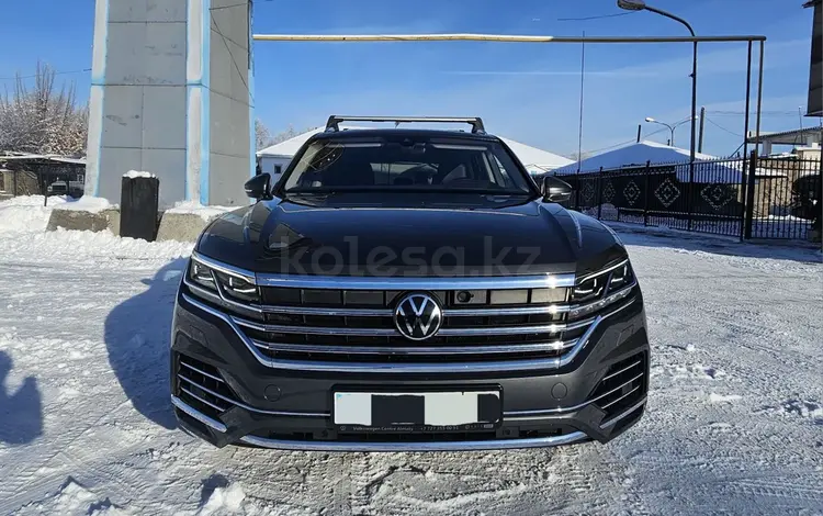 Volkswagen Touareg 2021 года за 34 900 000 тг. в Алматы