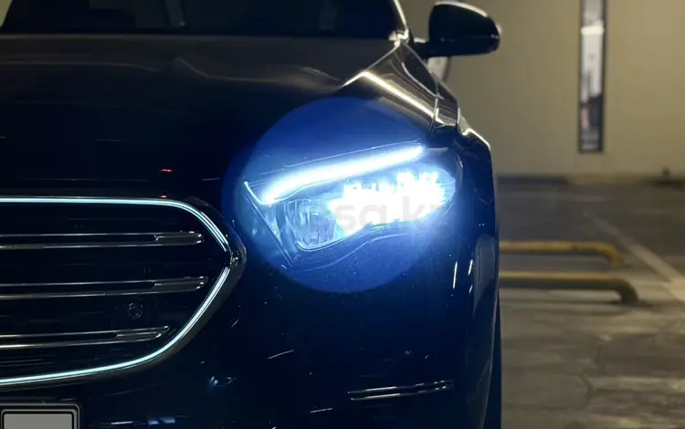 Mercedes-Benz E 300 2023 года за 40 000 000 тг. в Алматы
