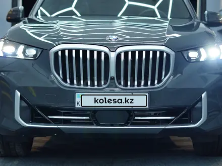 BMW X5 2023 года за 52 200 000 тг. в Алматы – фото 2