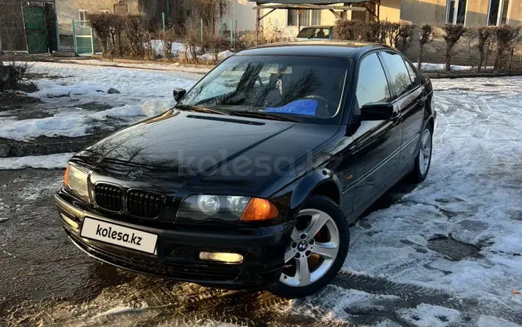 BMW 320 1998 года за 3 600 000 тг. в Алматы